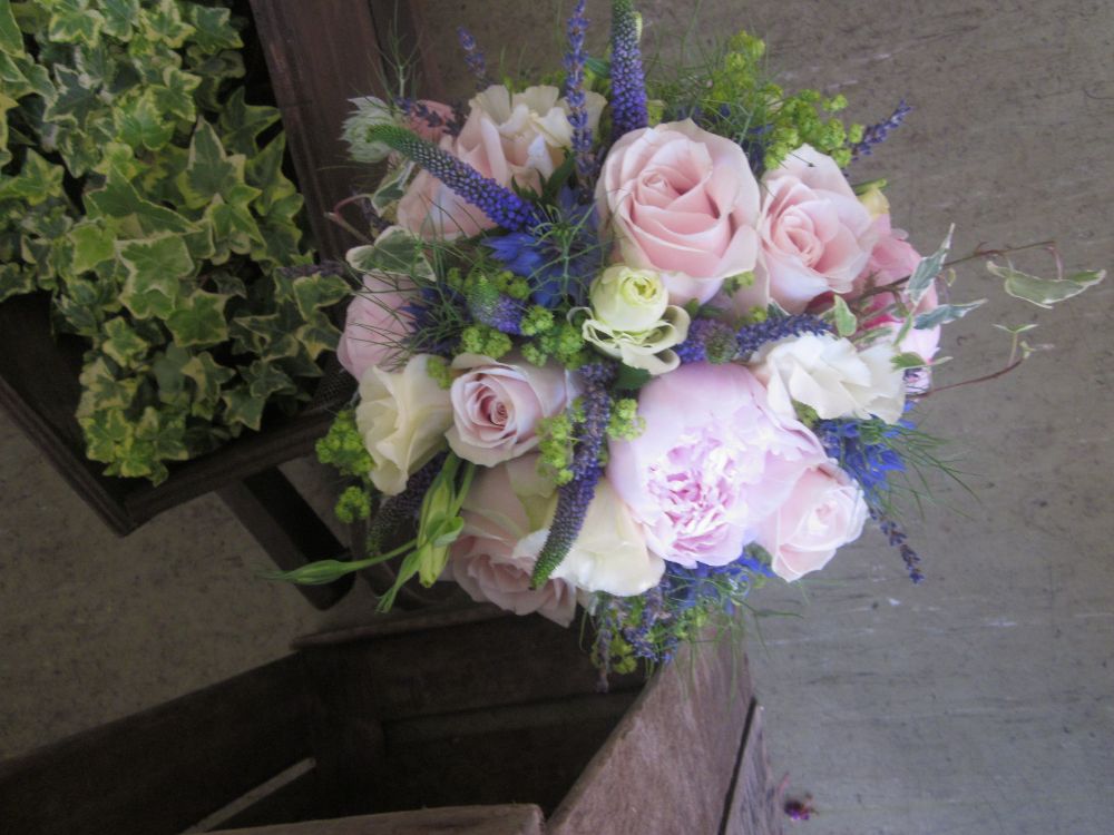 Summer bride/bridesmaids bouquet