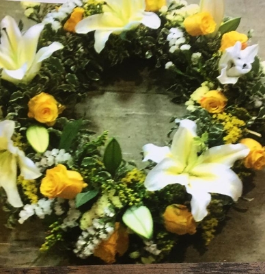 107 medium biodegradable wreath