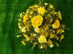 5 Yellow Seasonal Posy