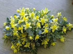 30 Daffodil Spray