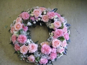94  Rose and Carnation Wreath