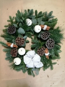 Frosty festive wreath