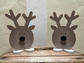 Wooden reindeer face decoration