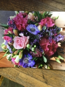 12 posy pink lilac summery